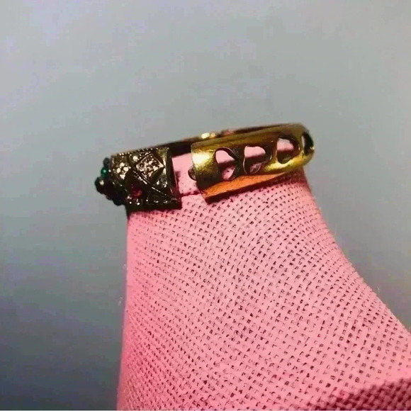 Vintage rhinestone and brass child’s bracelet. - Picture 3 of 3